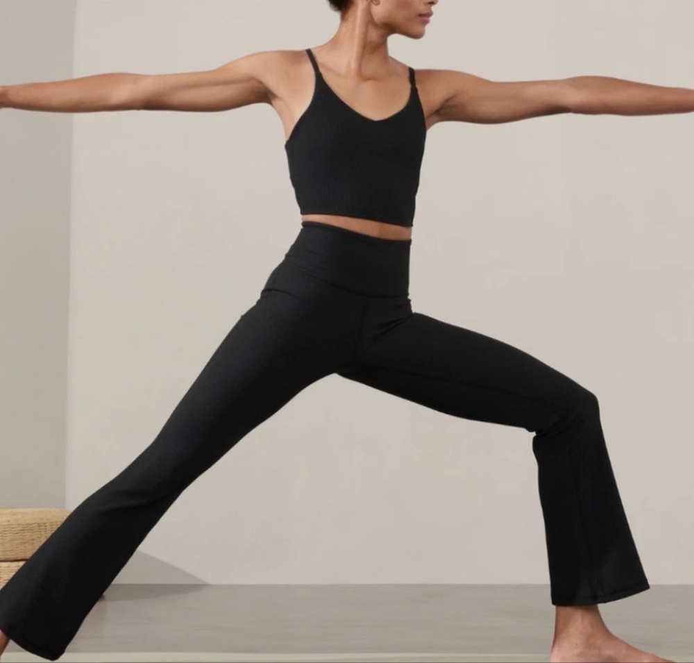 NWT Athleta Women's Black, Ribbed, Flared, Cropped Pants, Size S